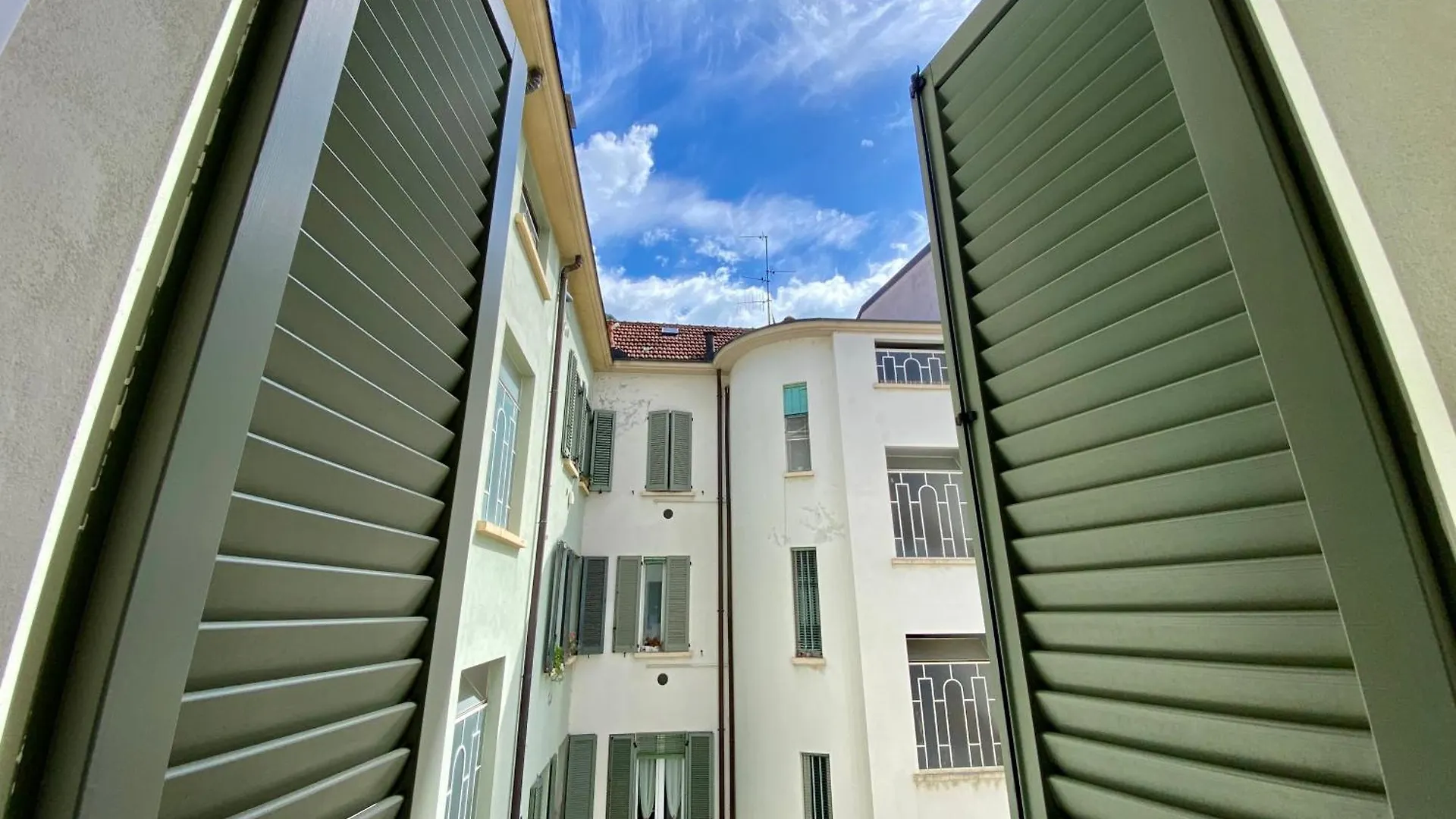 Apartment Comoluxhouse- Intero Appartamento