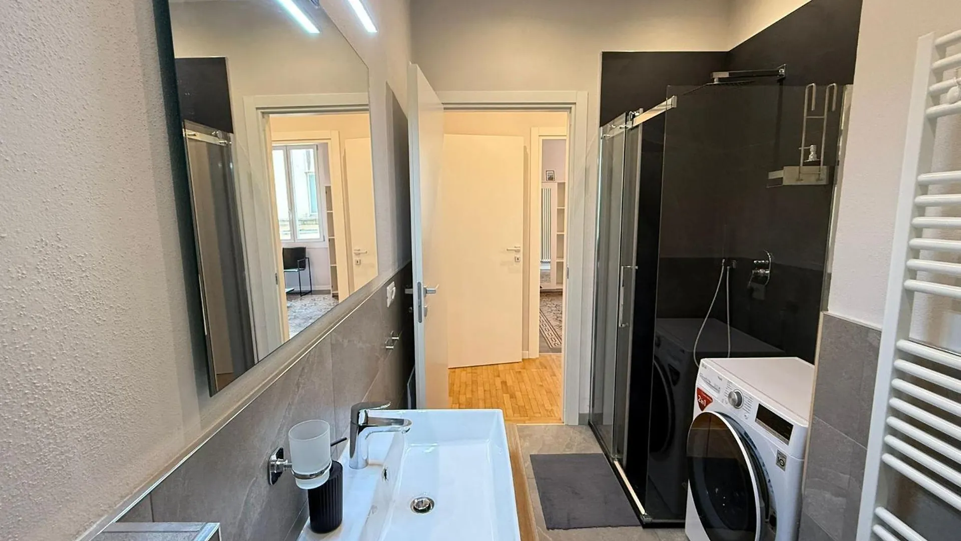 Comoluxhouse- Intero Appartamento 0*, Como Italy